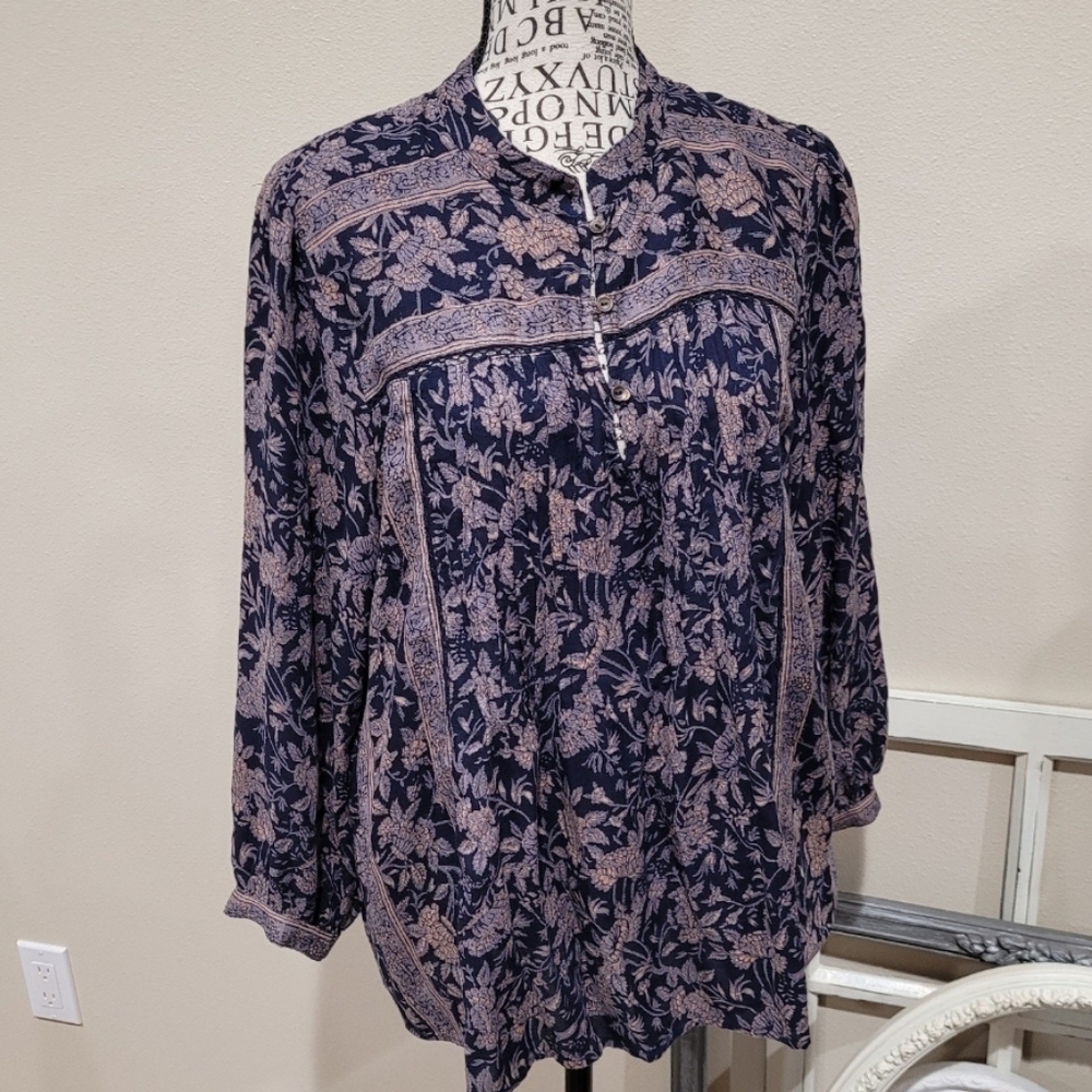 Lucky Brand Women's SZ M peasant top‎ boho navy floral flowy button front